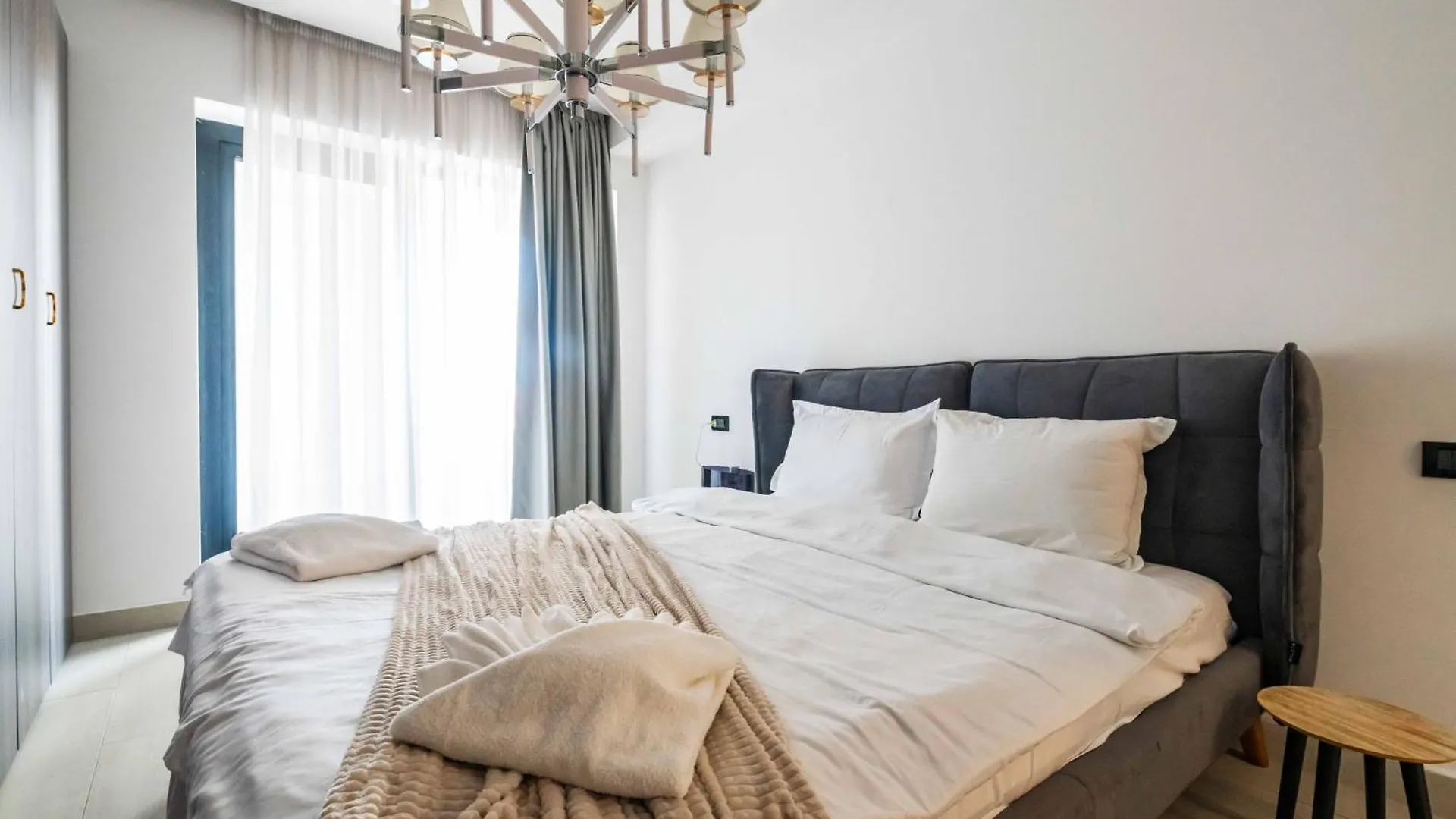 High-End Apartments & Penthouse With Terrace ブカレスト 0*,