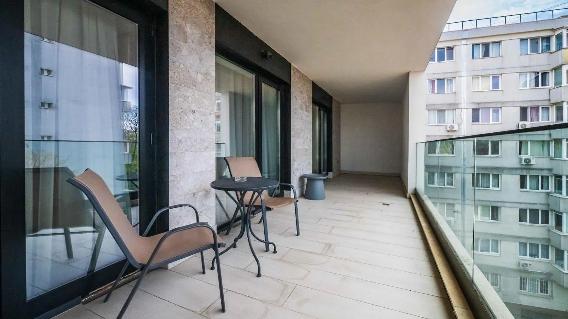 High-End Apartments & Penthouse With Terrace ブカレスト