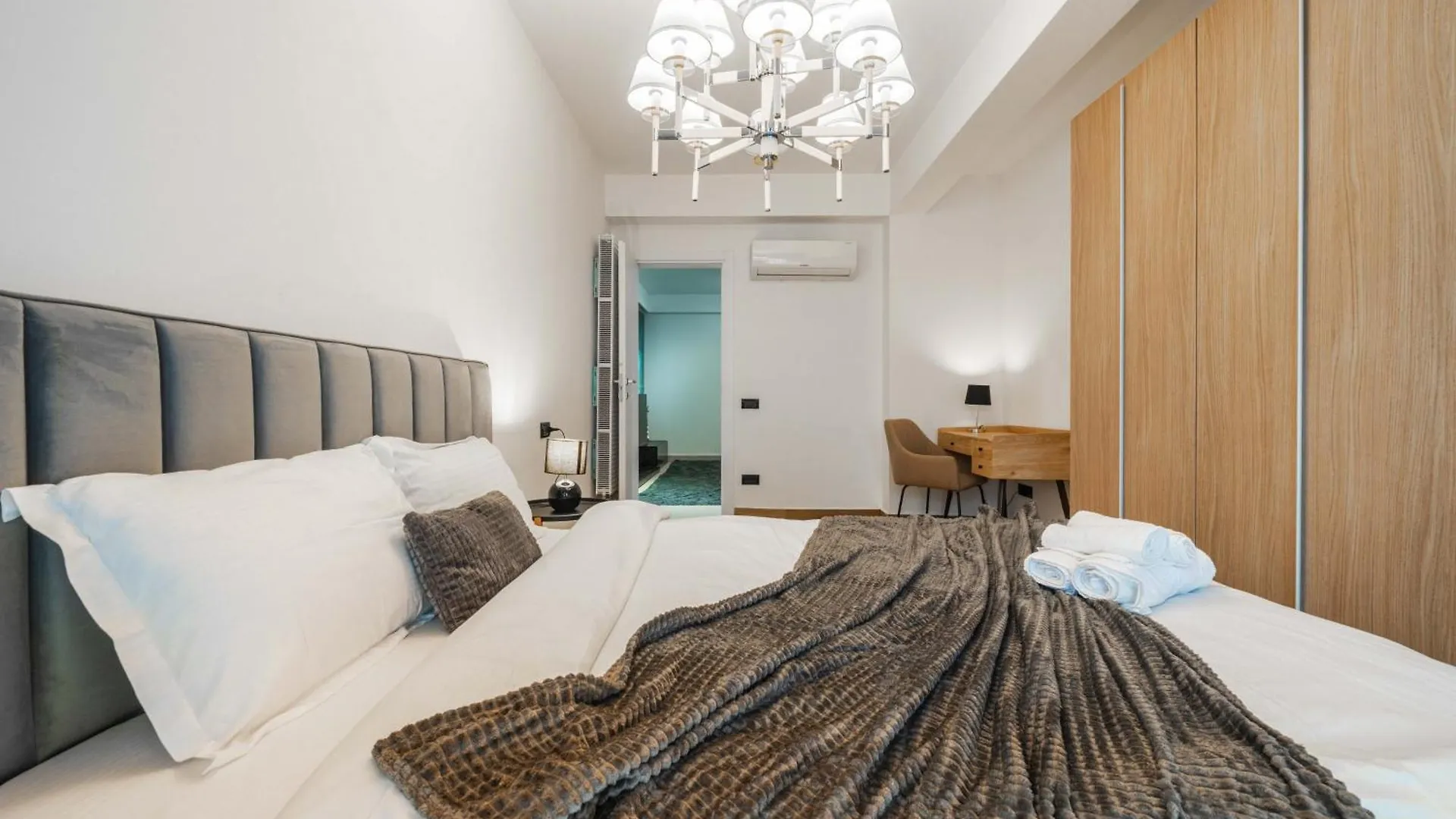 High-End Apartments & Penthouse With Terrace بوخارست