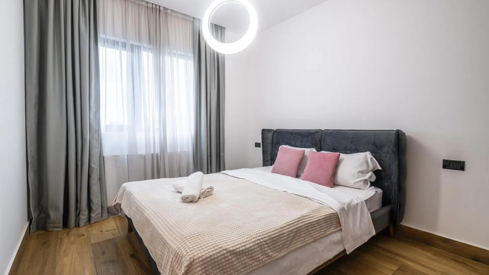 High-End Apartments & Penthouse With Terrace ブカレスト
