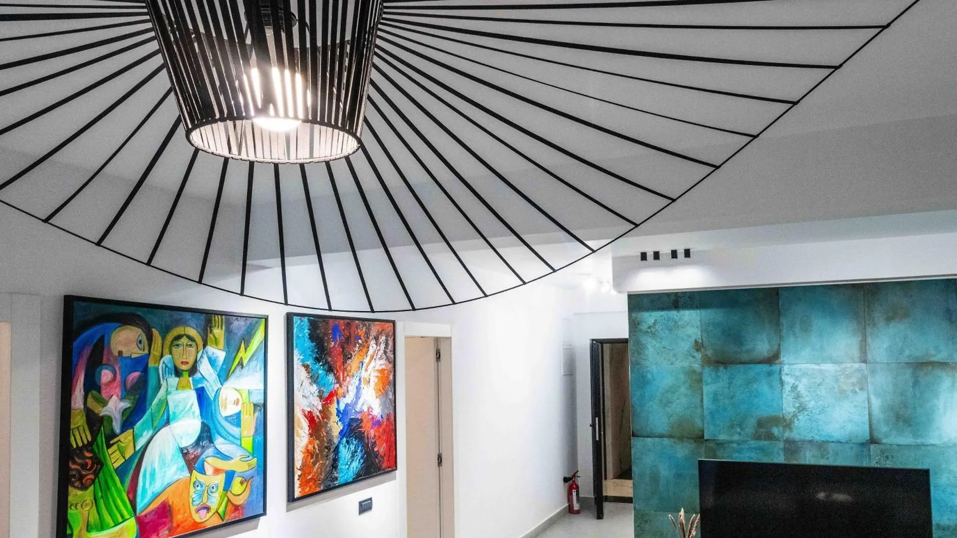 High-End Apartments & Penthouse With Terrace Bucureşti 0*,