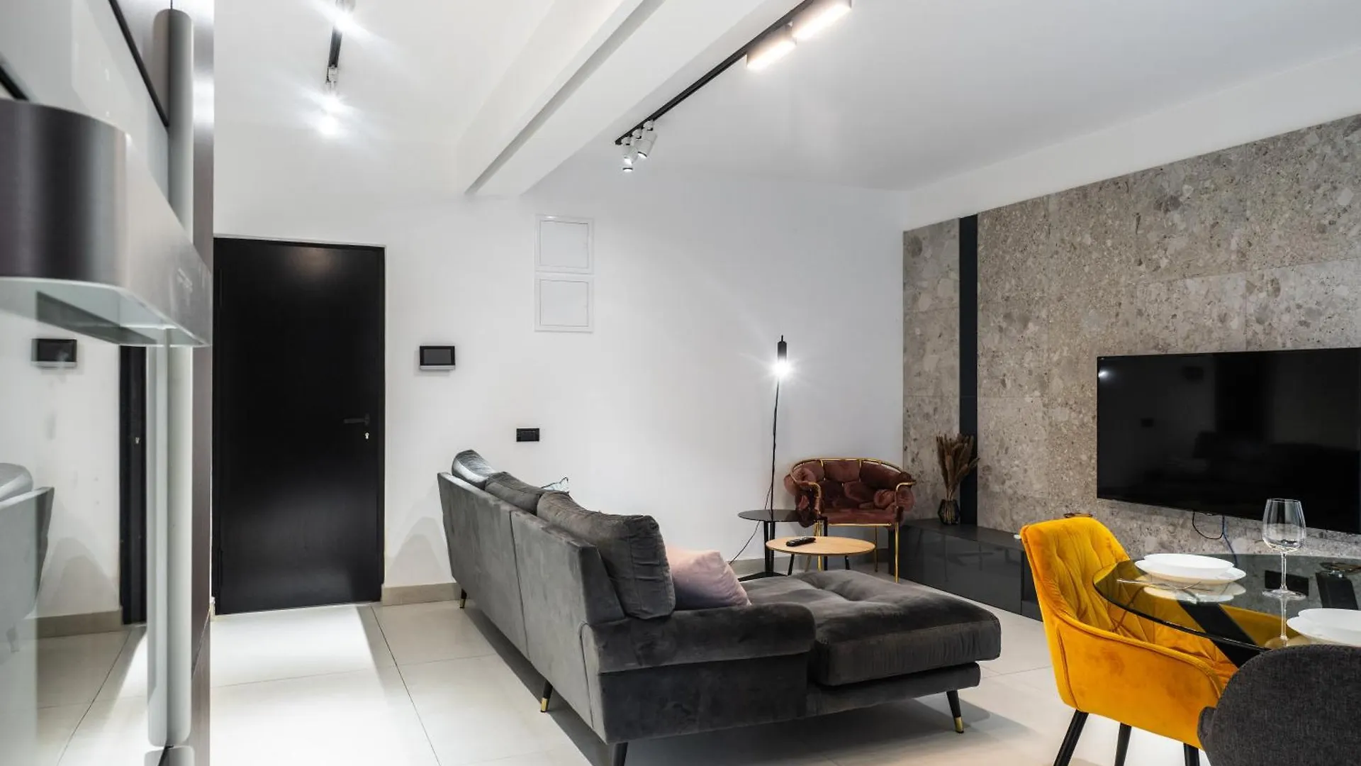 High-End Apartments & Penthouse With Terrace Bucureşti