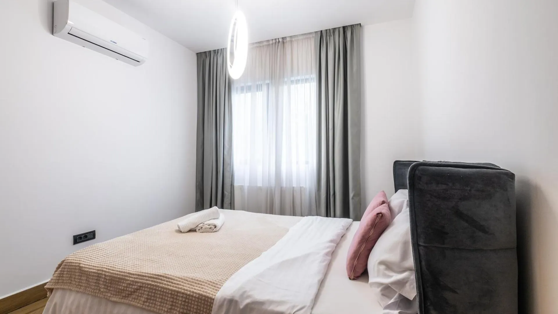 High-End Apartments & Penthouse With Terrace Bucureşti
